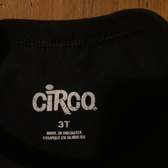 Circo Long sleeved black and gold shirt - Picture 3 of 4